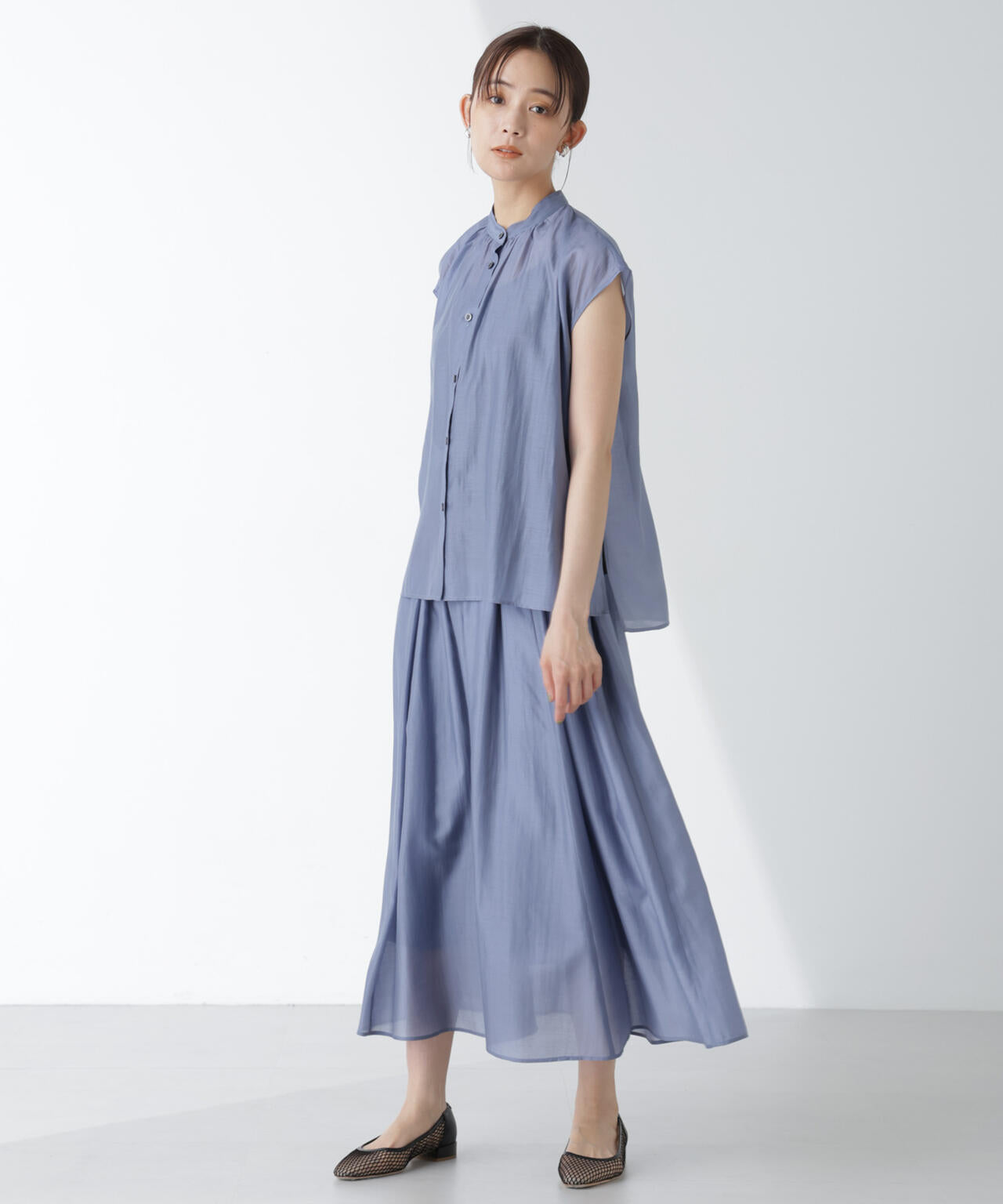 シアーサテンスタンドギャザーブラウス(セットアップ可)