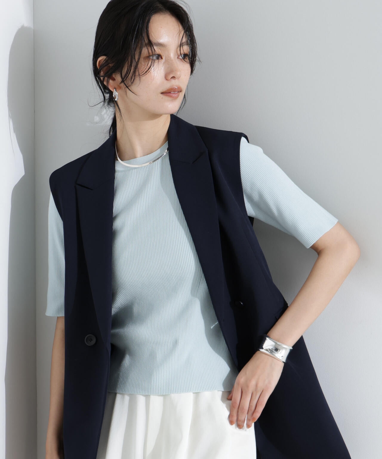 61bf9884-9c00-5a0a-99bc-3ab489da5497_Image