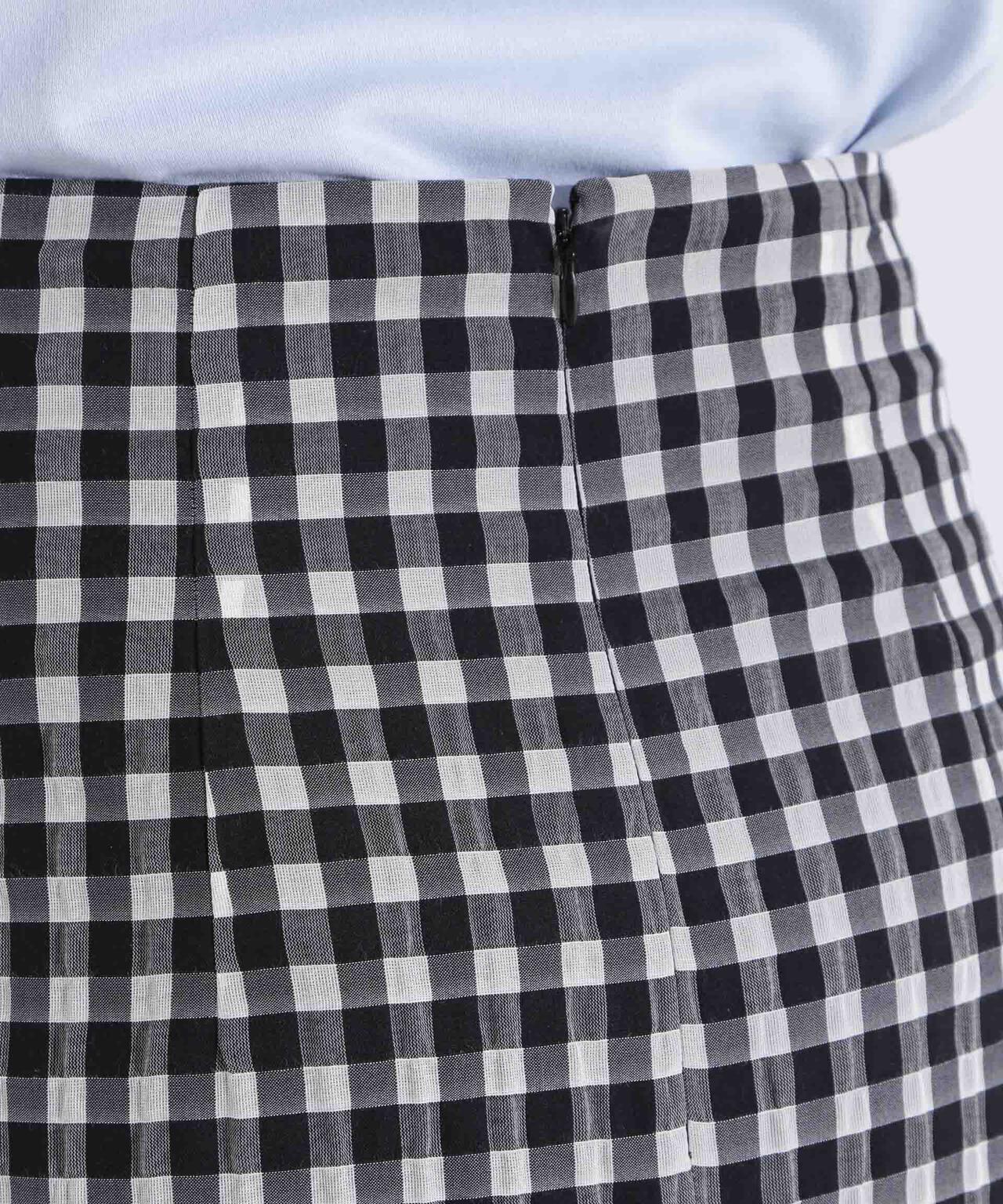 3aca21a8-4aee-5e1e-a84d-3376ae2aea80_Image