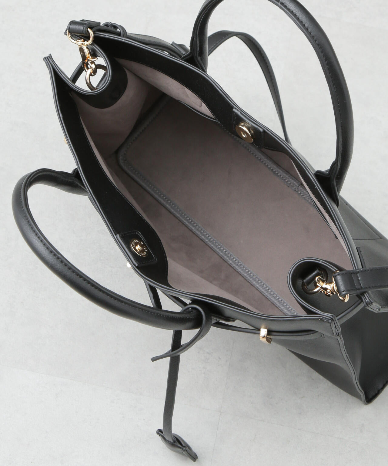 c6e63f9a-f531-5f8d-a807-6396710ed6ab_Image