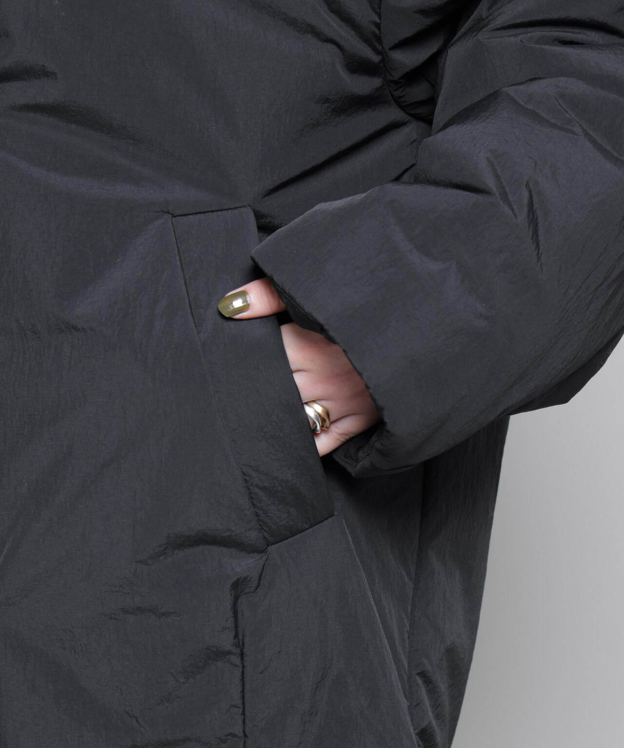 ETHERMALOFT(R)AEROGEL 中綿フードコクーンコート