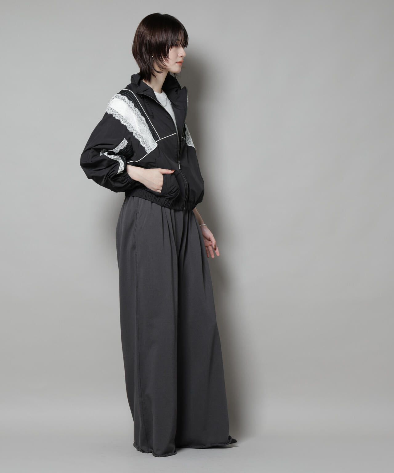 レース×ストライプ切替ナイロンブルゾン