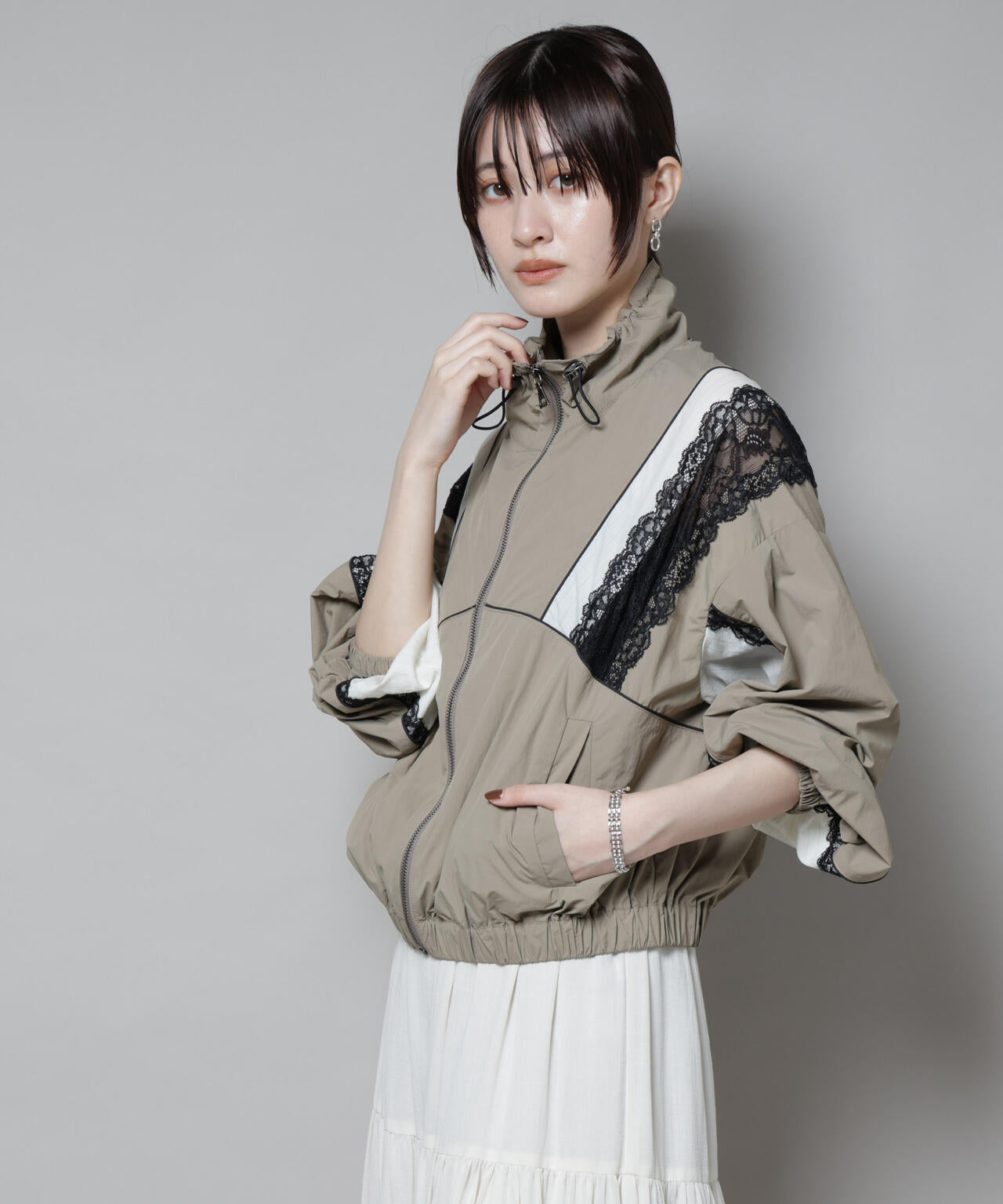 レース×ストライプ切替ナイロンブルゾン