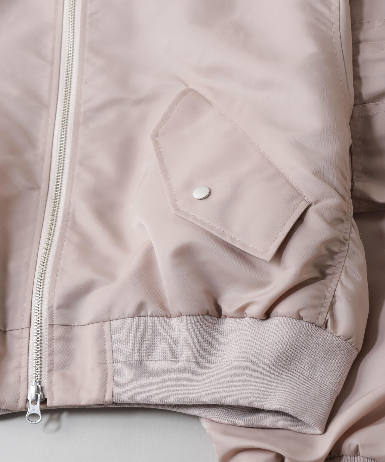 ナイロンツイルMA-1ブルゾン