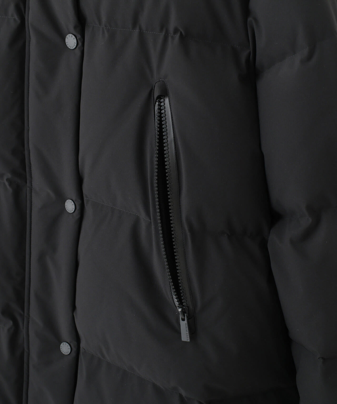 「西川ダウン(R)」ソロテックスAラインダウン