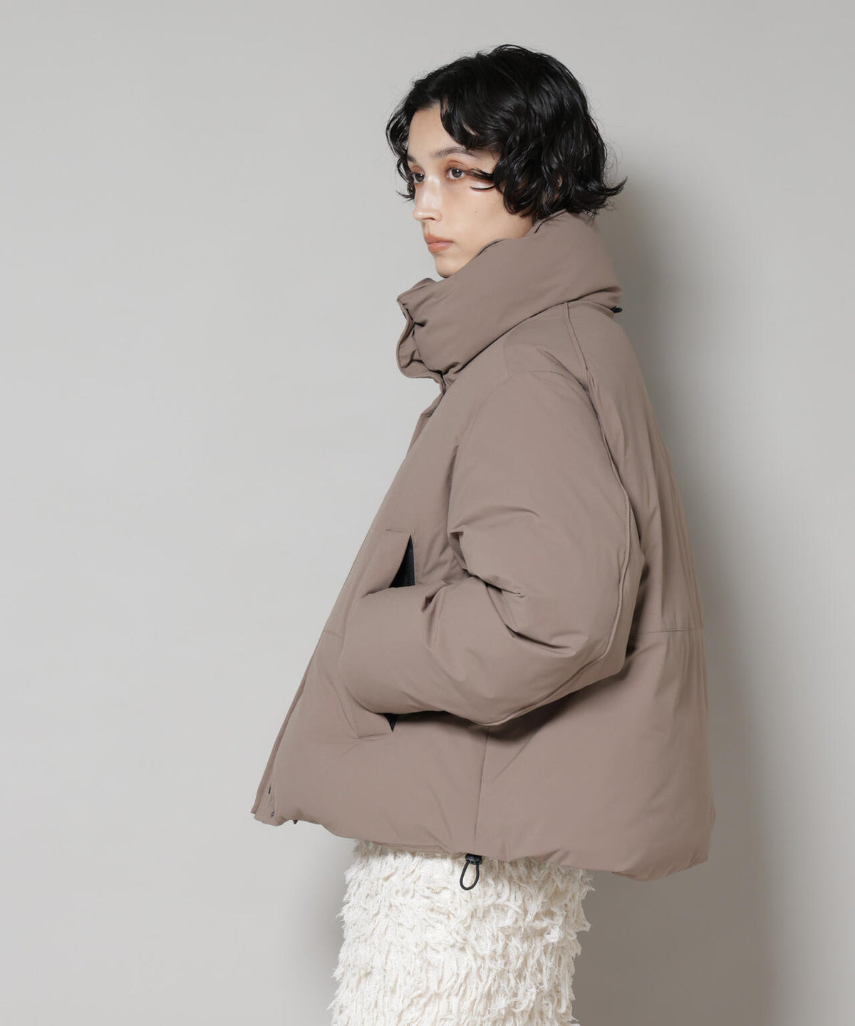 「西川ダウン(R)」ソロテックスショートダウン