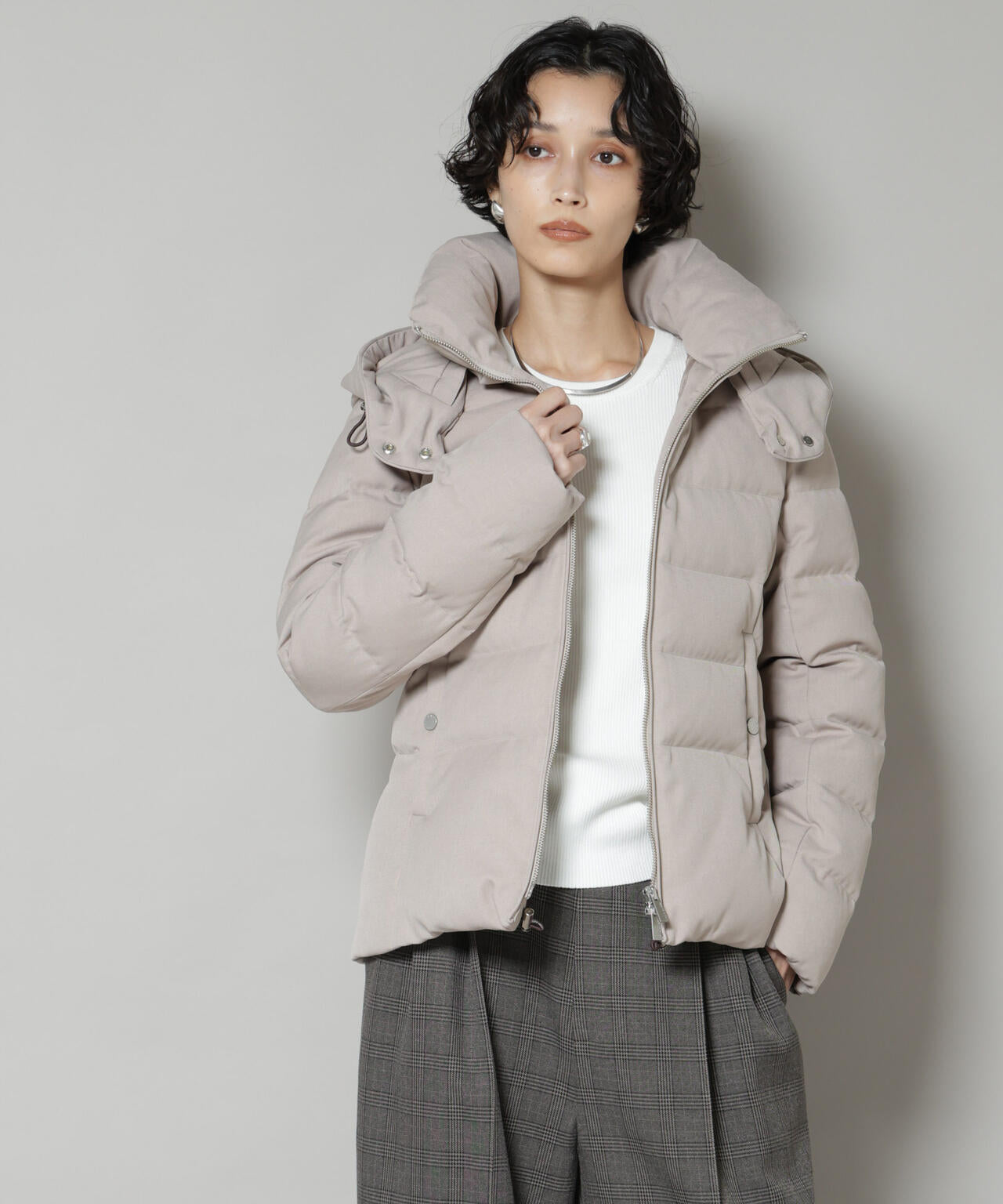 「西川ダウン(R)」サージショートダウン