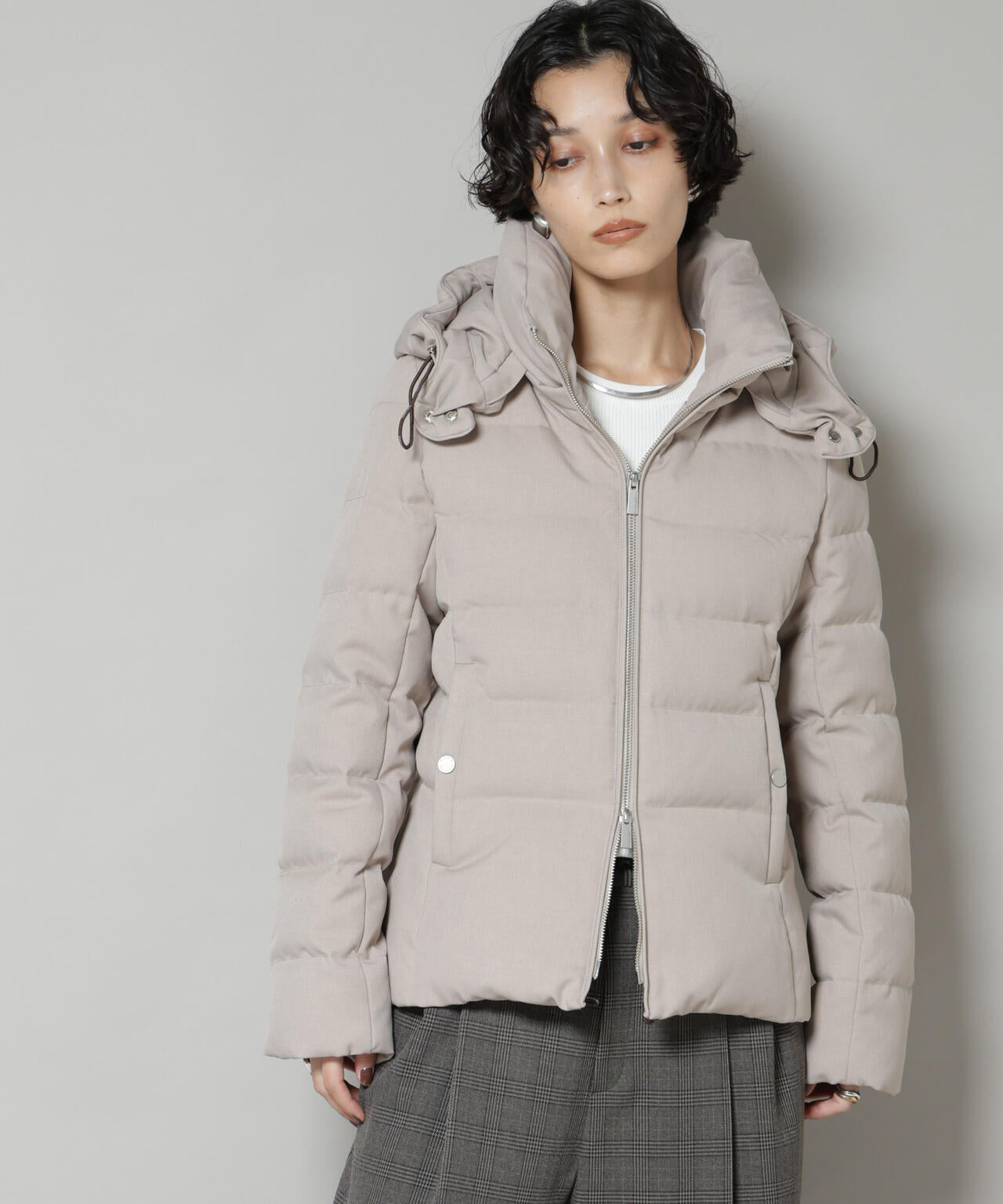 「西川ダウン(R)」サージショートダウン