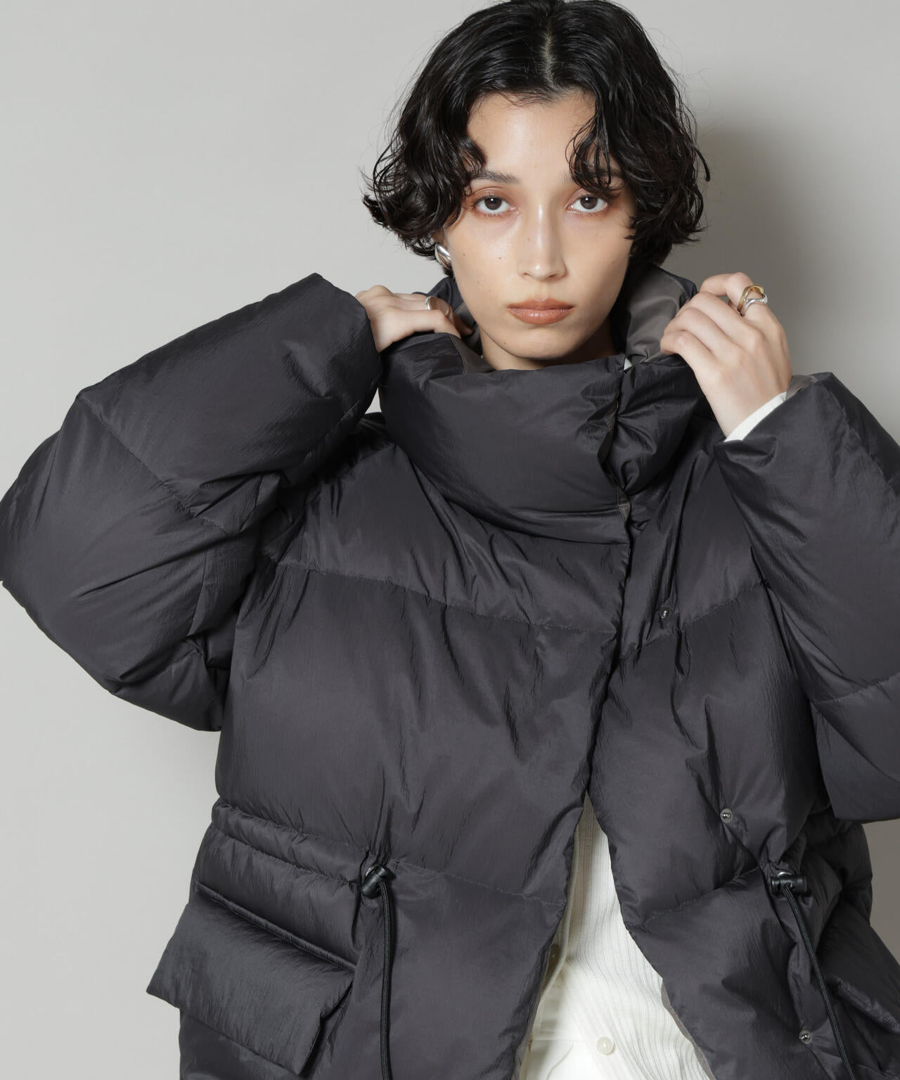 「西川ダウン(R)」バイカラーボリュームダウン