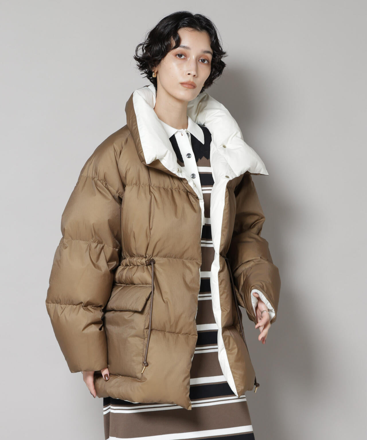 「西川ダウン(R)」バイカラーボリュームダウン