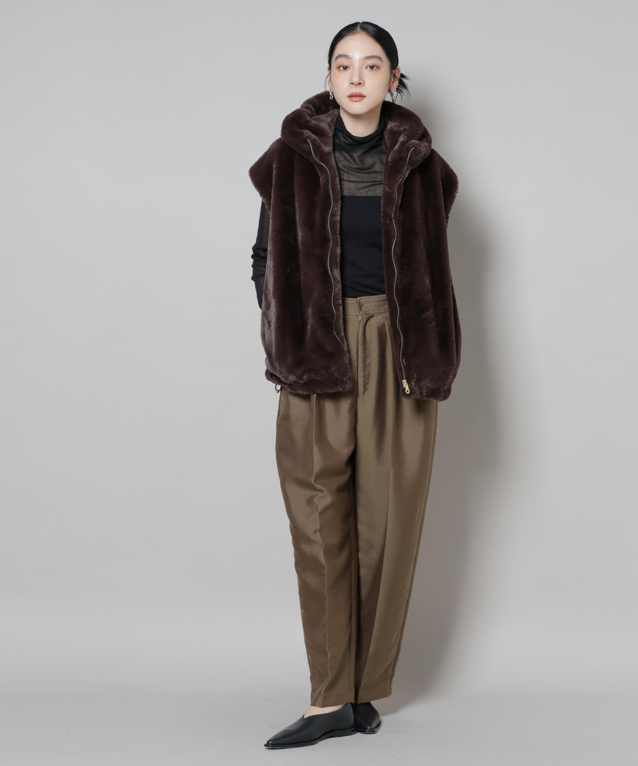 フェイクファーフードベスト