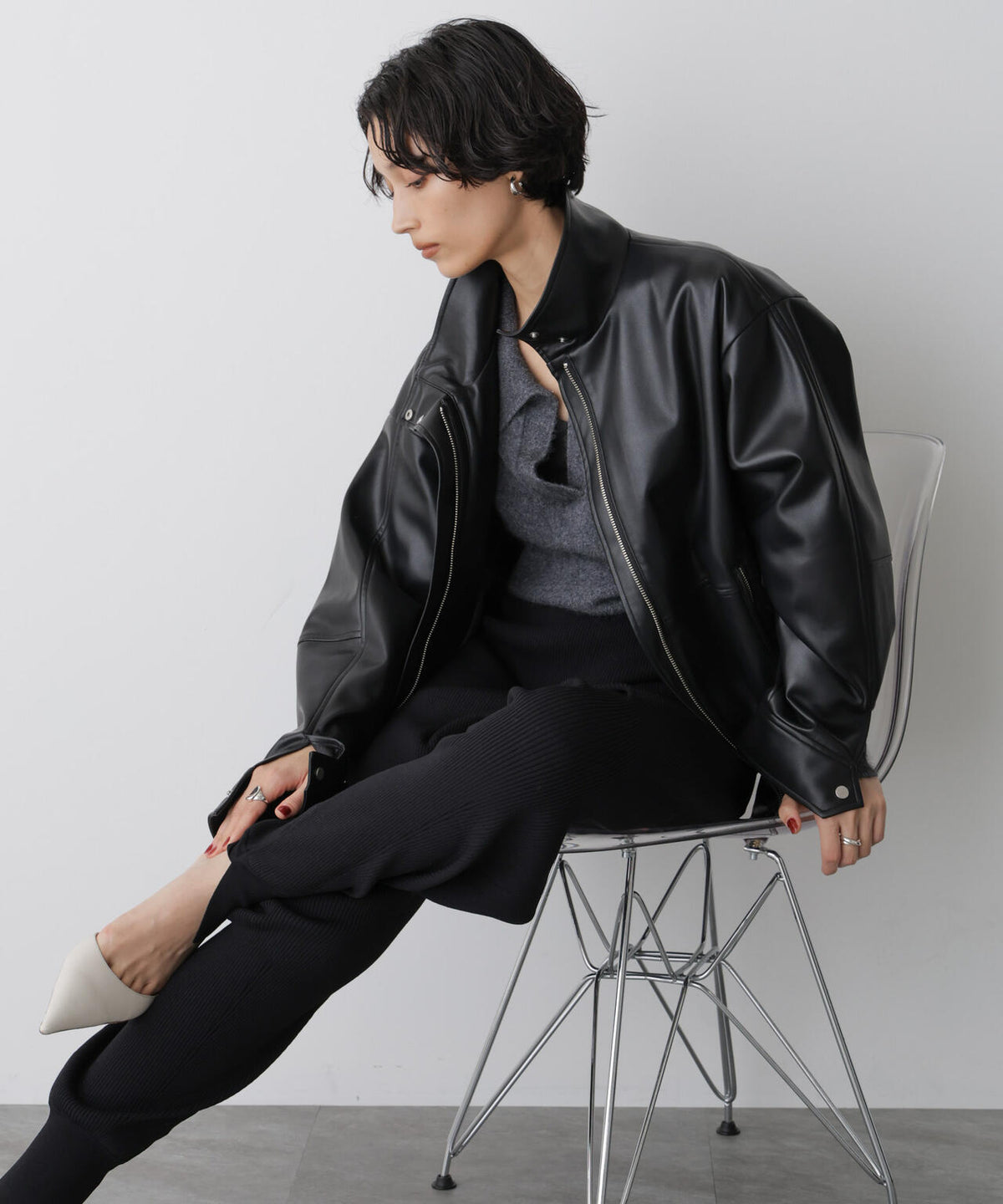 「STEVELOUR」スタンドフェイクレザージップブルゾン