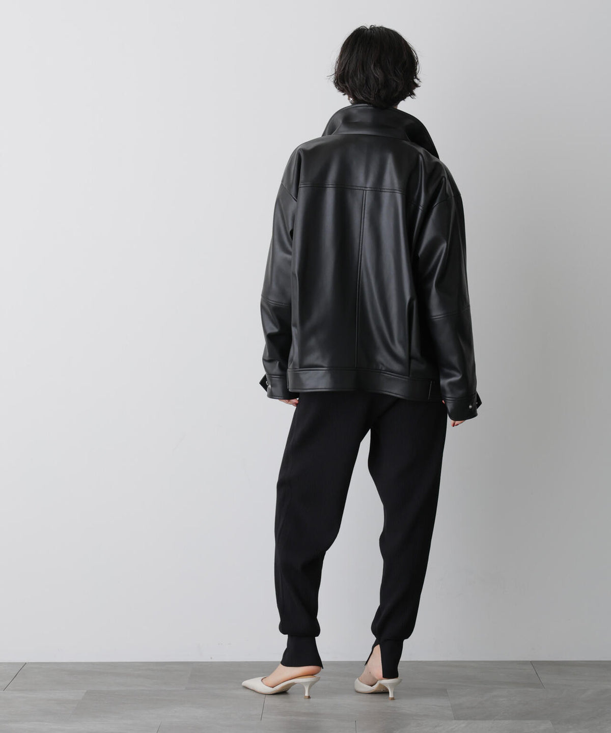 「STEVELOUR」スタンドフェイクレザージップブルゾン