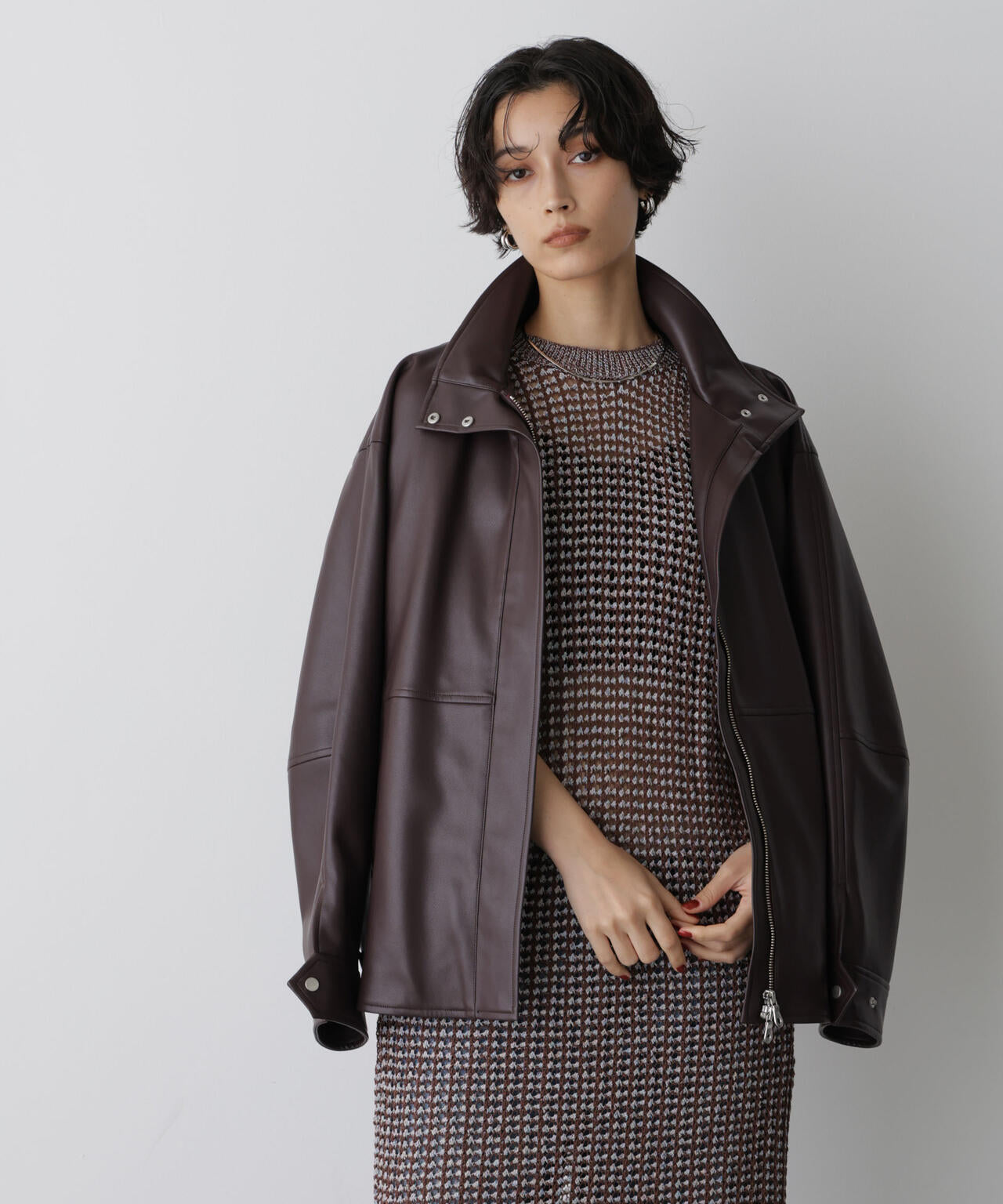 「STEVELOUR」スタンドフェイクレザージップブルゾン