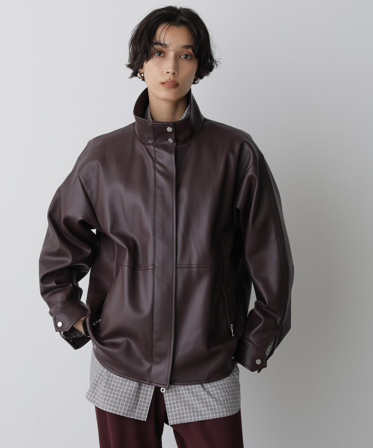 「STEVELOUR」スタンドフェイクレザージップブルゾン