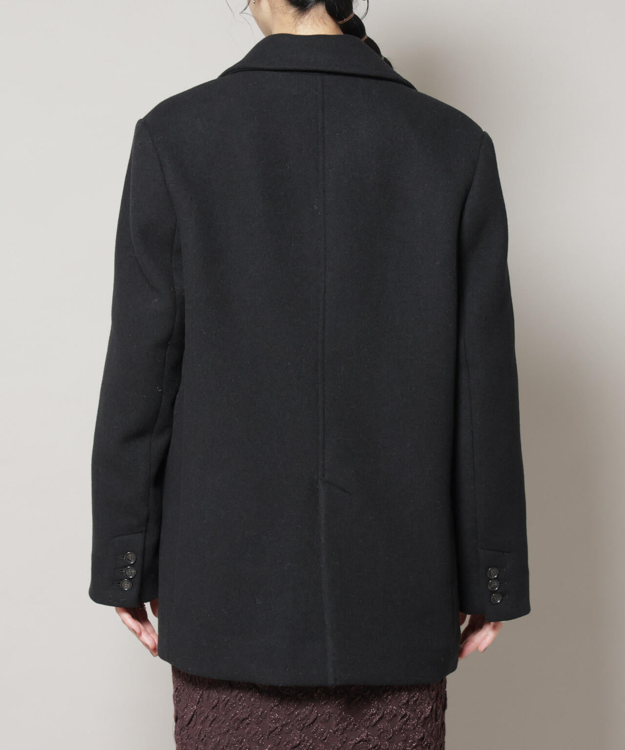 ワイドショルダージャケット