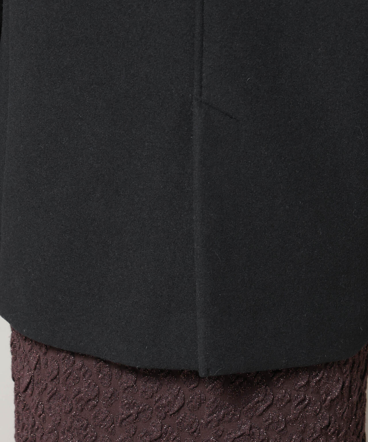 ワイドショルダージャケット