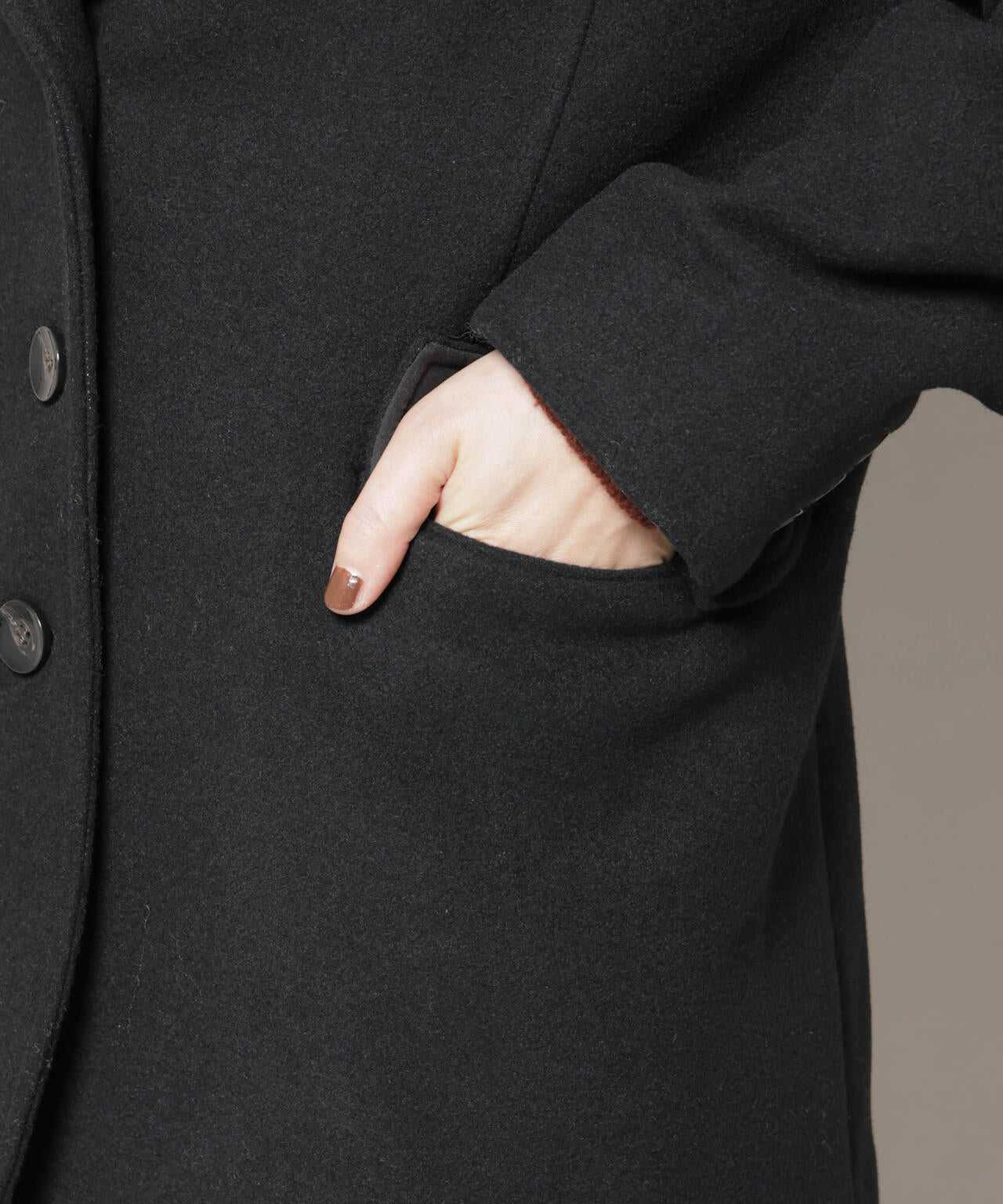 ワイドショルダージャケット