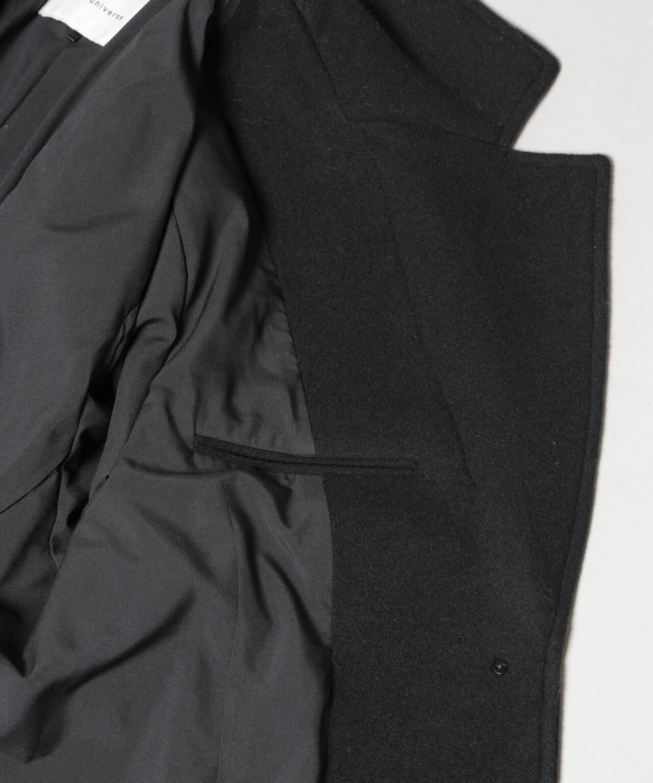 ワイドショルダージャケット