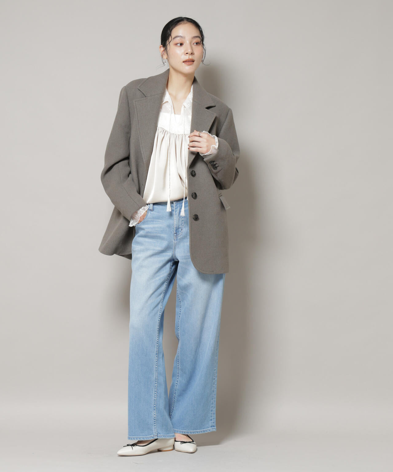 ワイドショルダージャケット