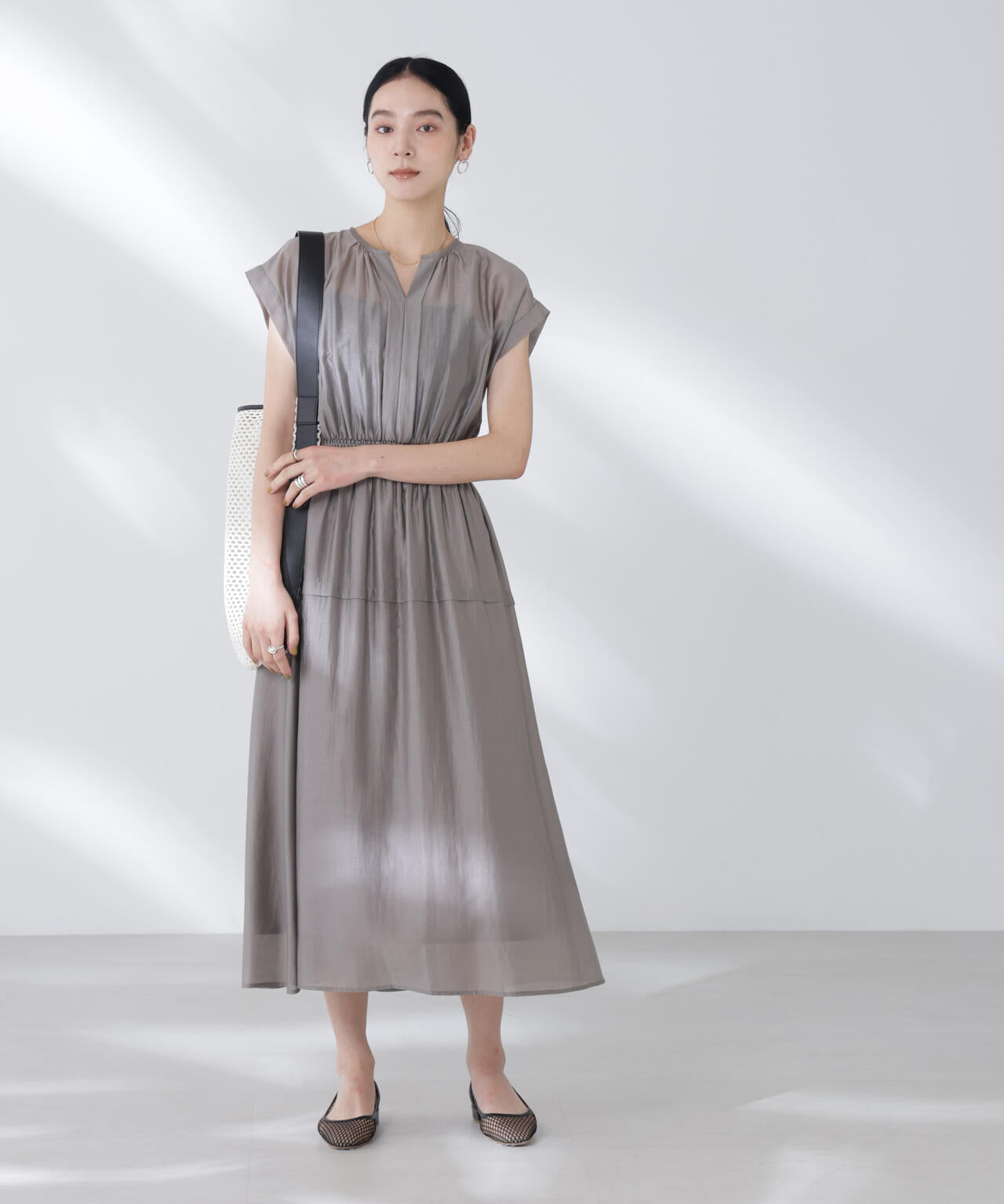 シアーサテンウエストシャーリングワンピース