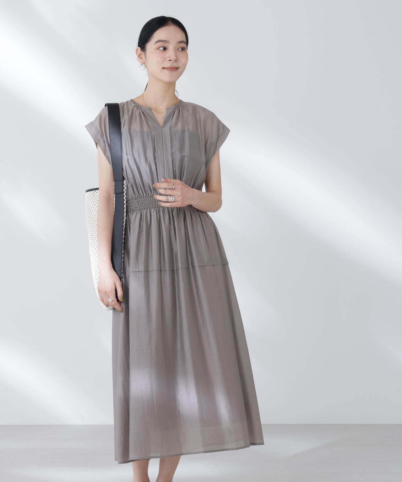 シアーサテンウエストシャーリングワンピース