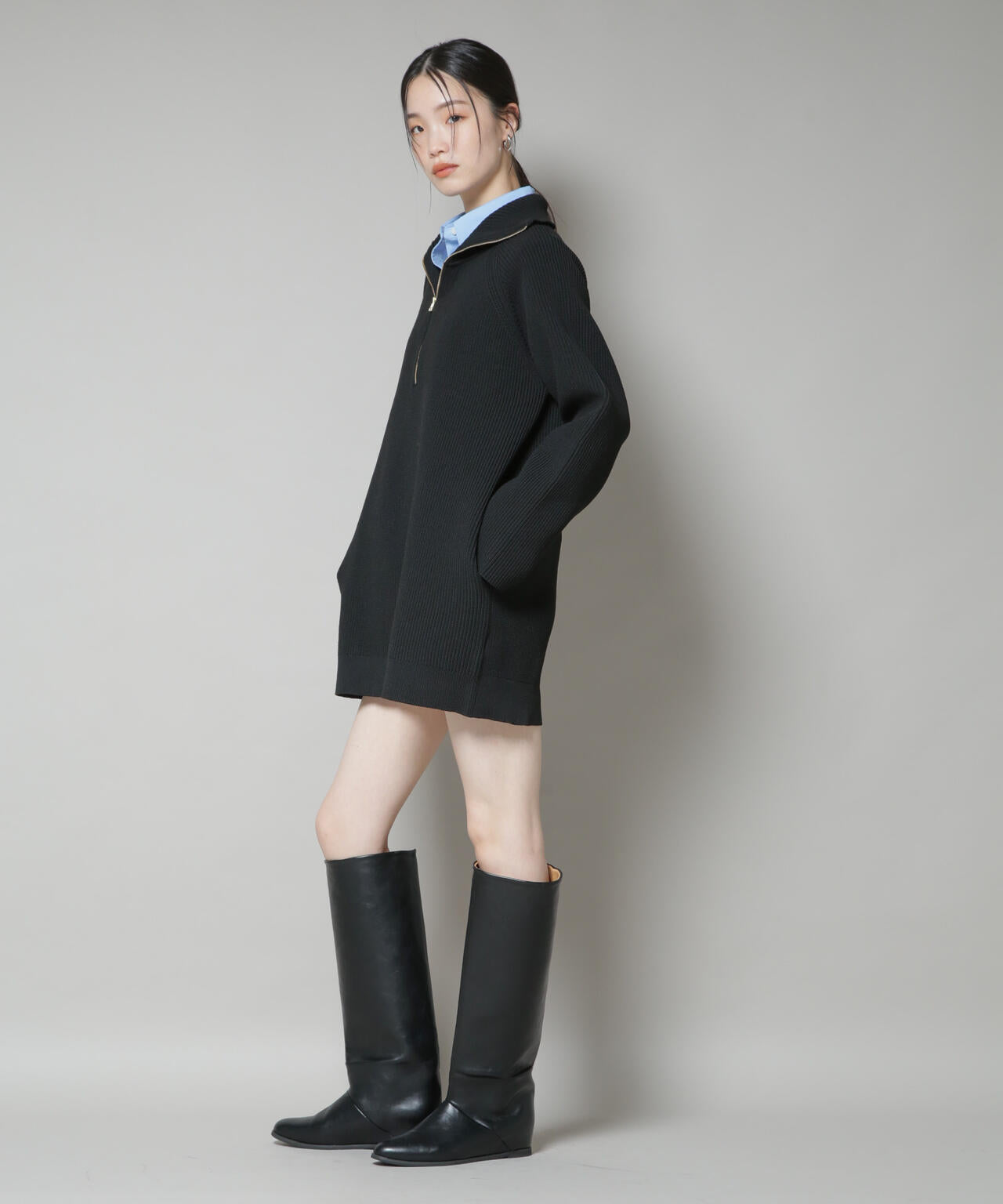 片畦ニットハーフジップミニワンピース