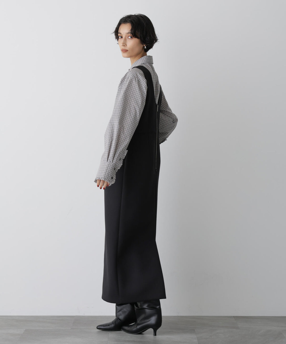 「STEVELOUR」ダンボールボトルドレス