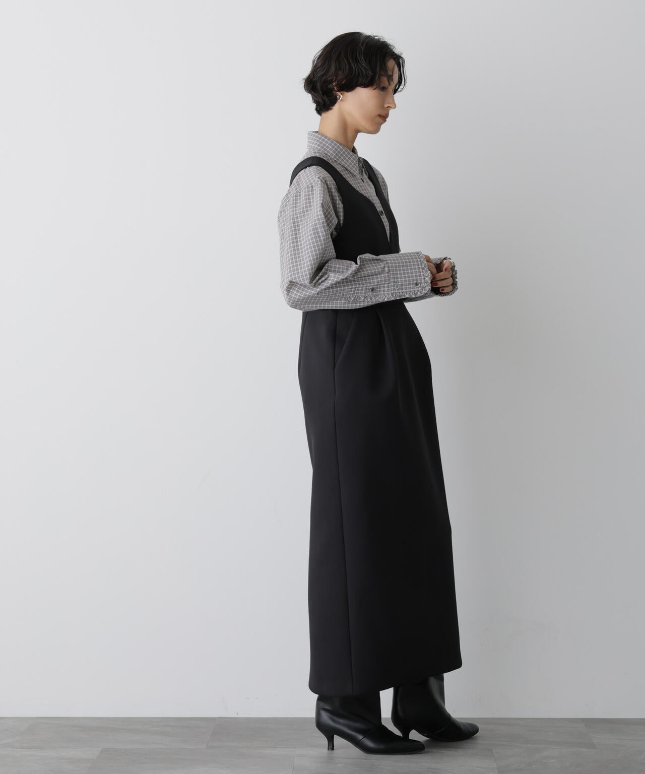 「STEVELOUR」ダンボールボトルドレス