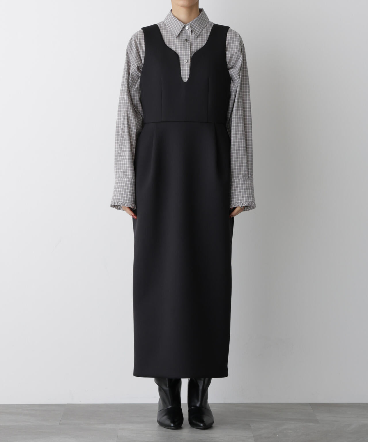 「STEVELOUR」ダンボールボトルドレス