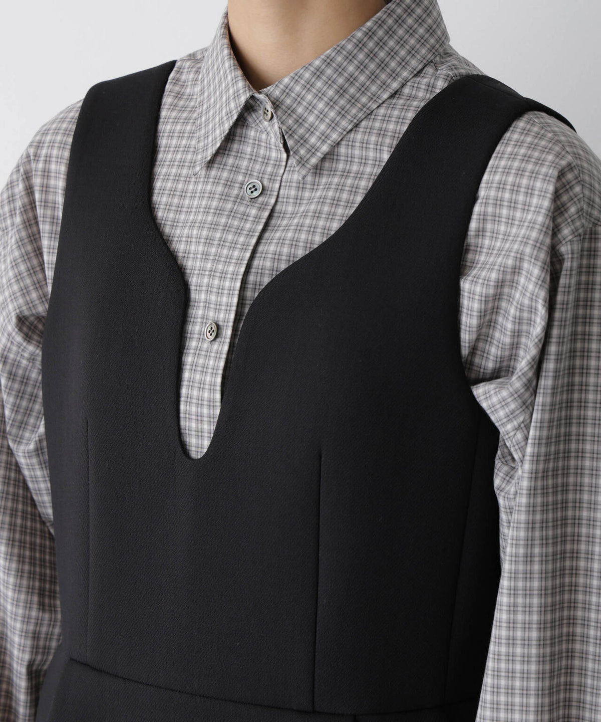 「STEVELOUR」ダンボールボトルドレス