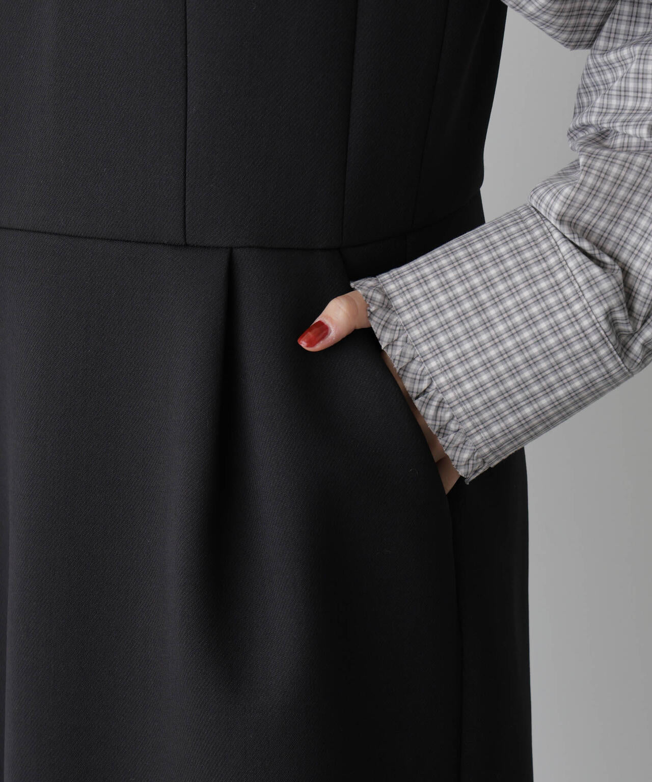 「STEVELOUR」ダンボールボトルドレス