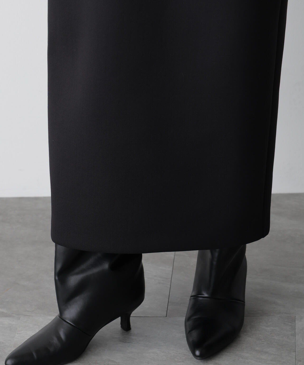 「STEVELOUR」ダンボールボトルドレス