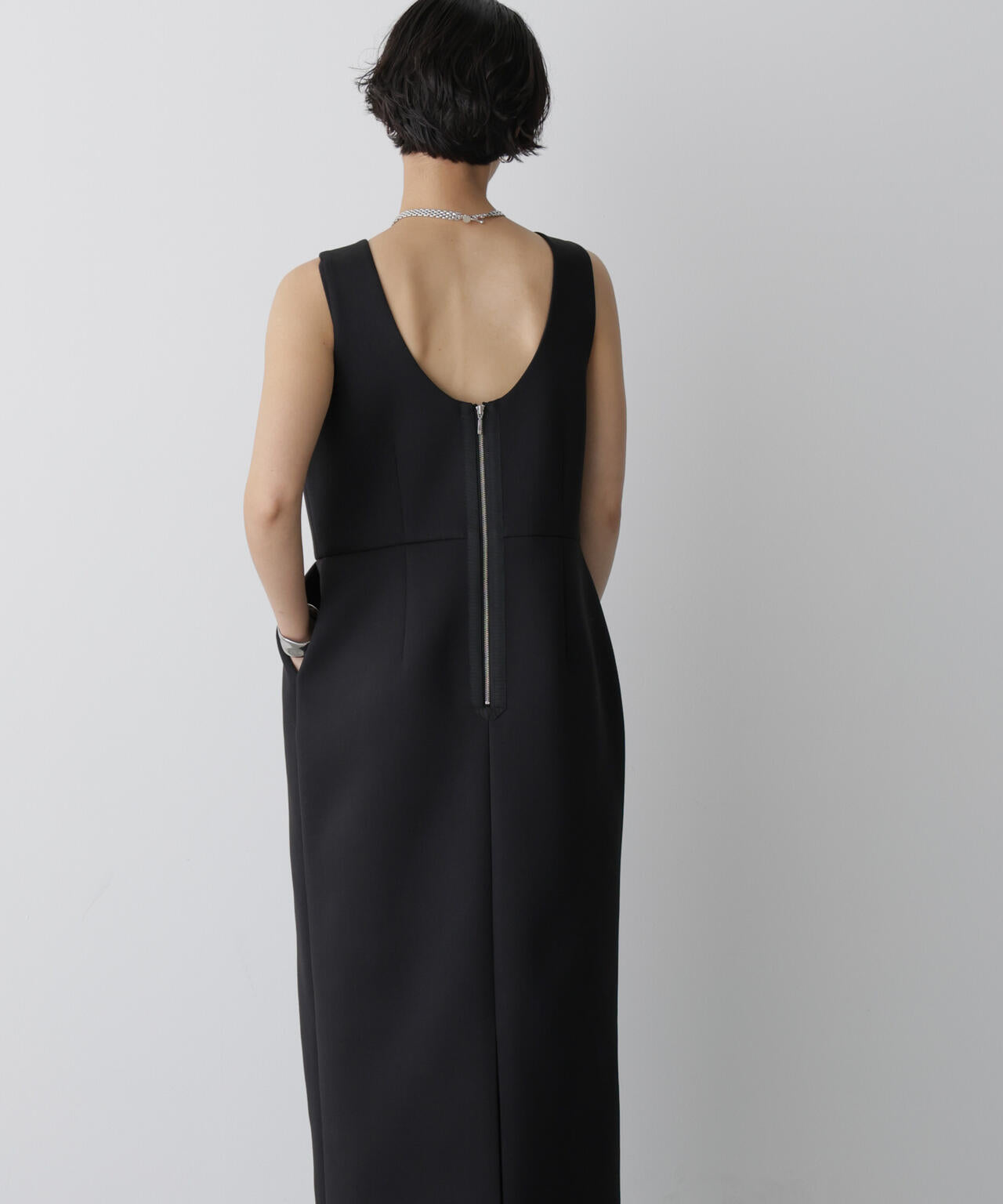 「STEVELOUR」ダンボールボトルドレス