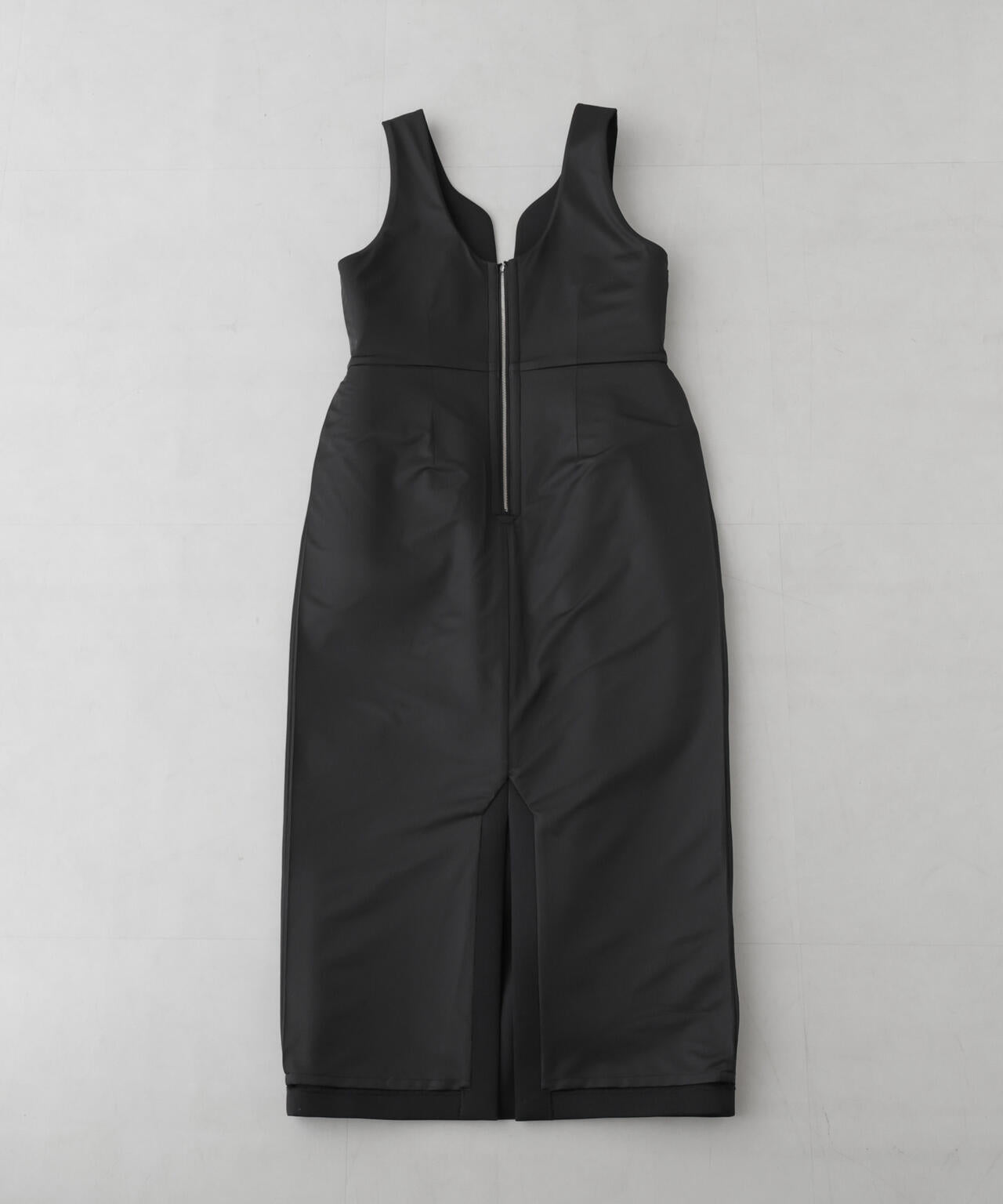 「STEVELOUR」ダンボールボトルドレス