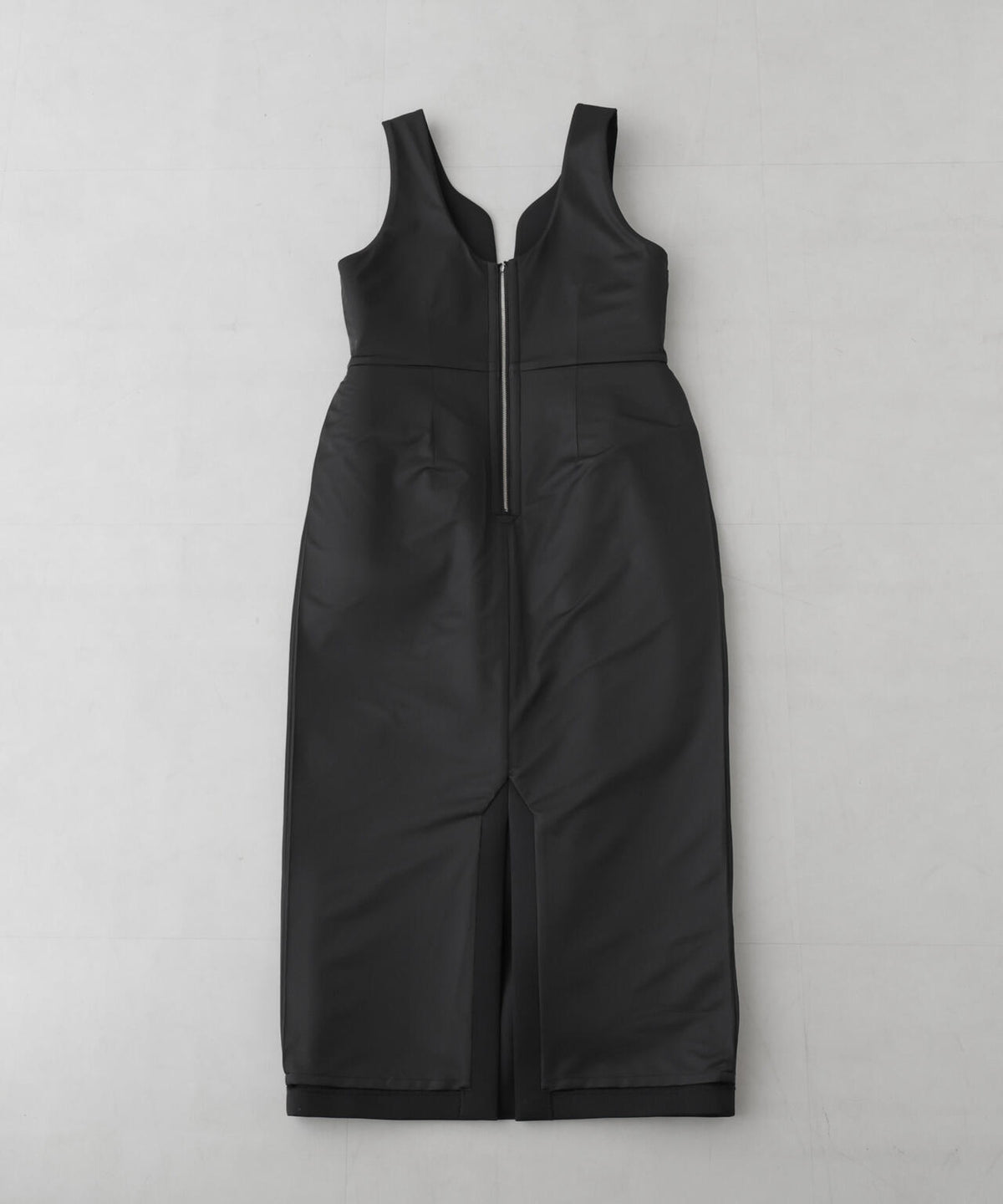「STEVELOUR」ダンボールボトルドレス