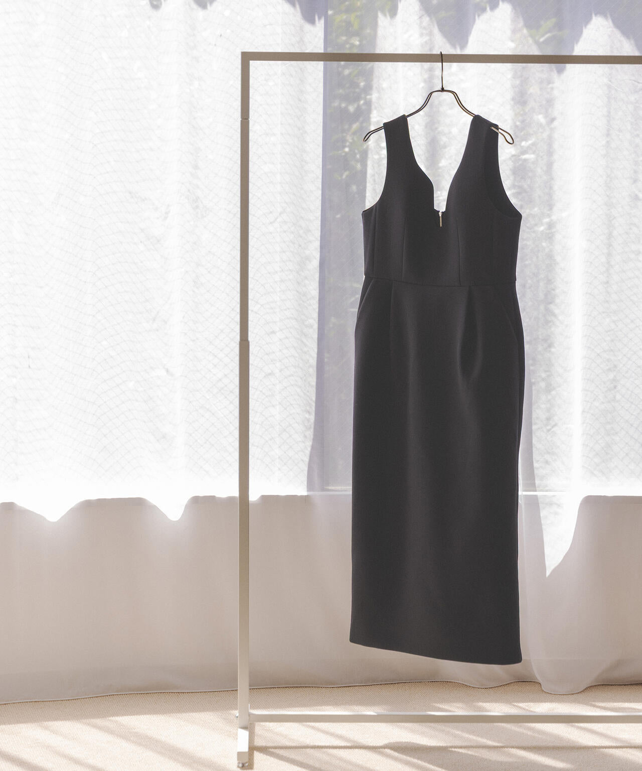 「STEVELOUR」ダンボールボトルドレス