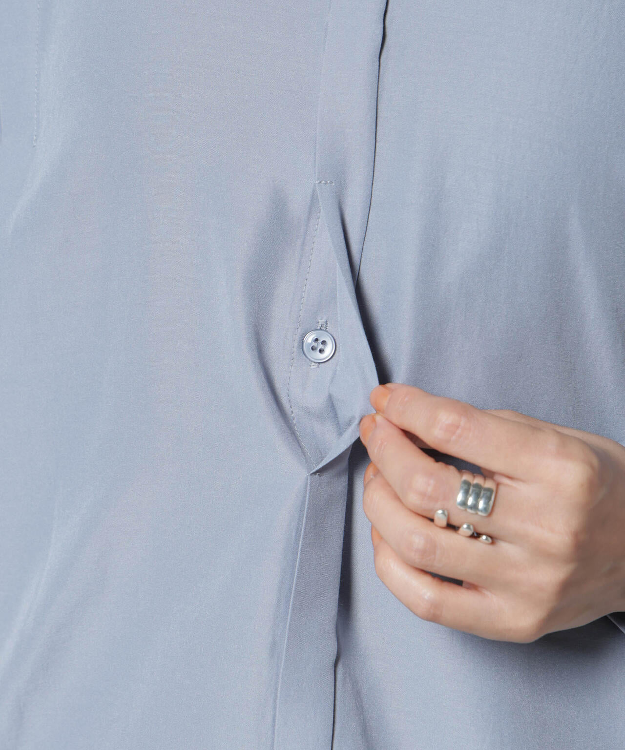 ショルダーギャザーブラウス