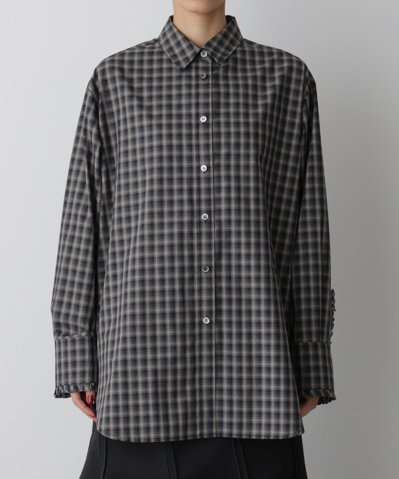 「STEVELOUR」モダンプレッピーシャツ