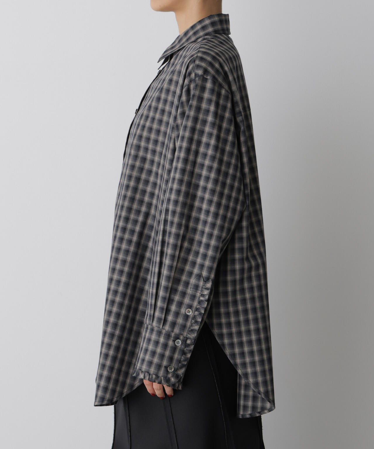 「STEVELOUR」モダンプレッピーシャツ