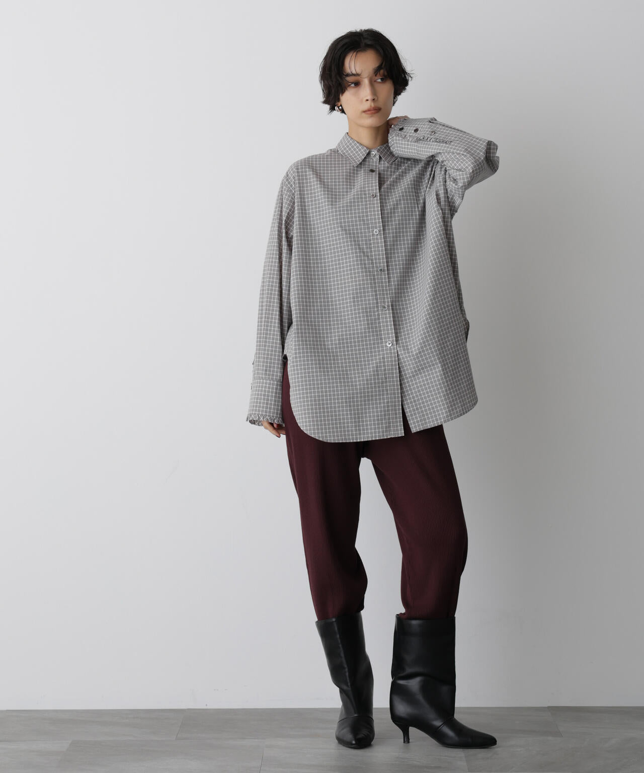 「STEVELOUR」モダンプレッピーシャツ