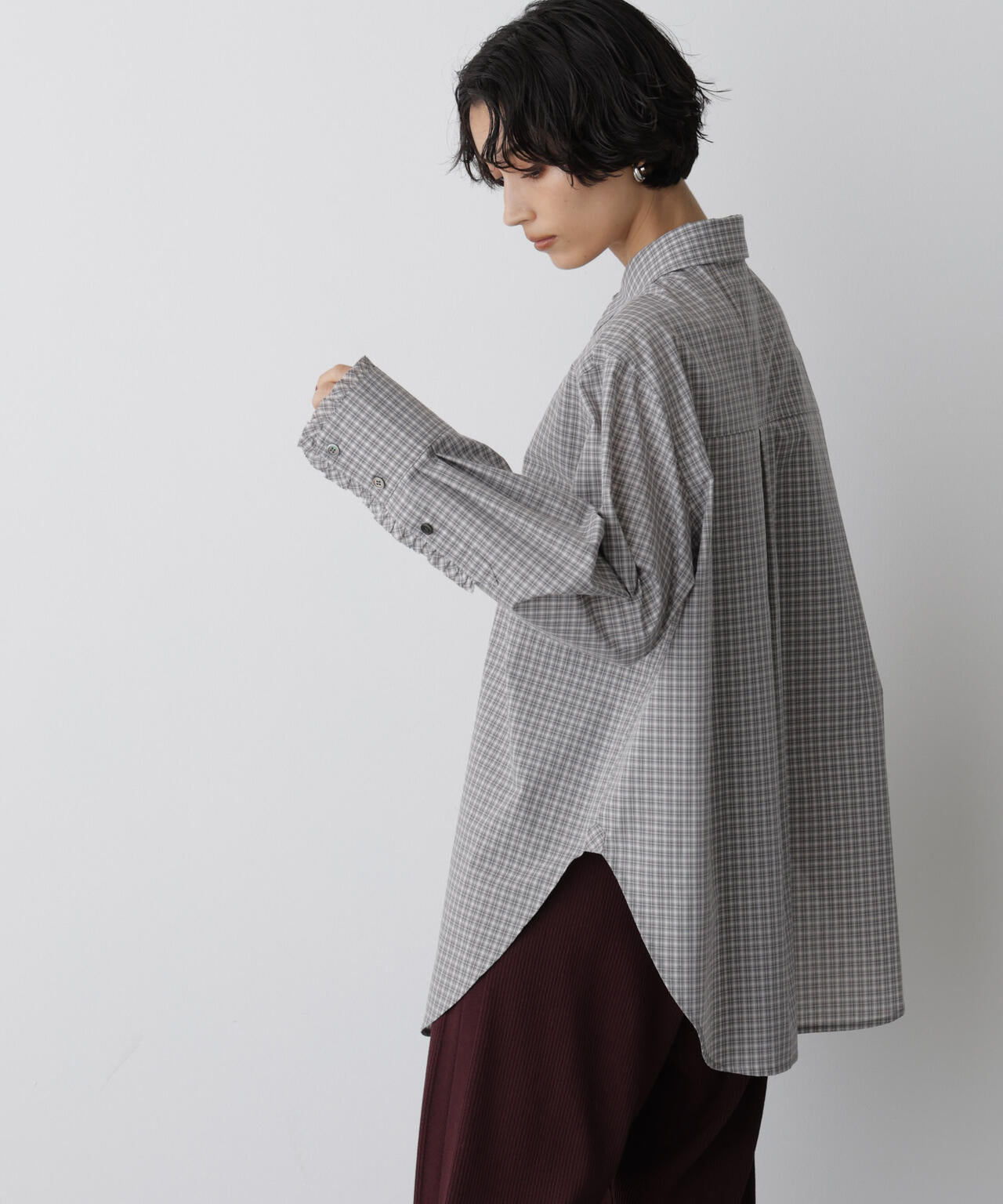 「STEVELOUR」モダンプレッピーシャツ