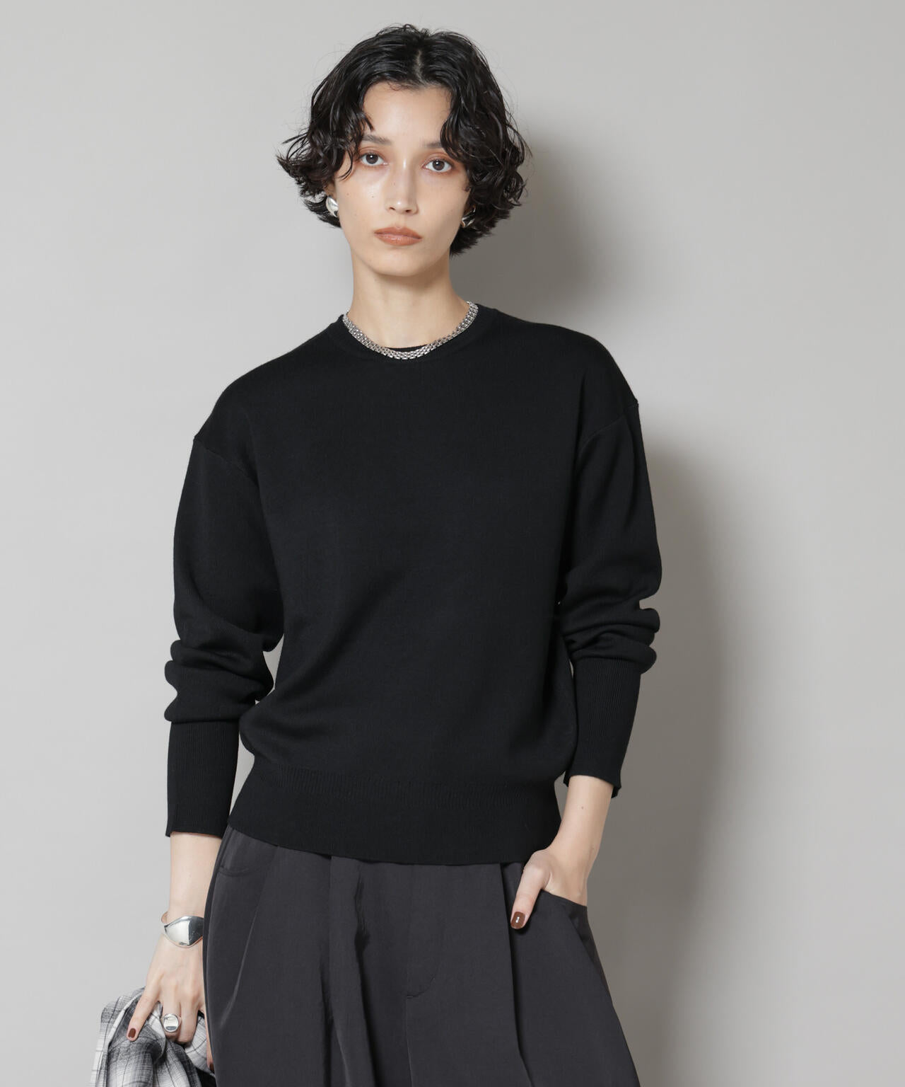 毛玉レスニットスムースクルーネックプルオーバー