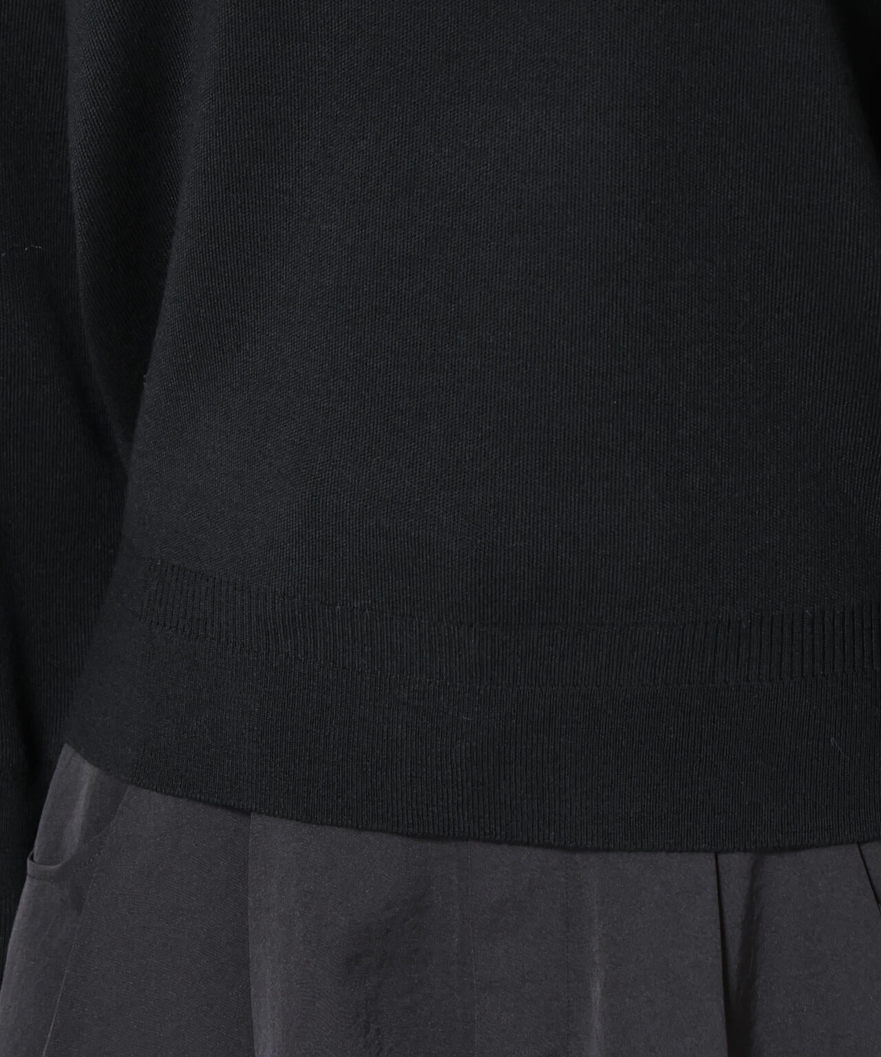 毛玉レスニットスムースクルーネックプルオーバー