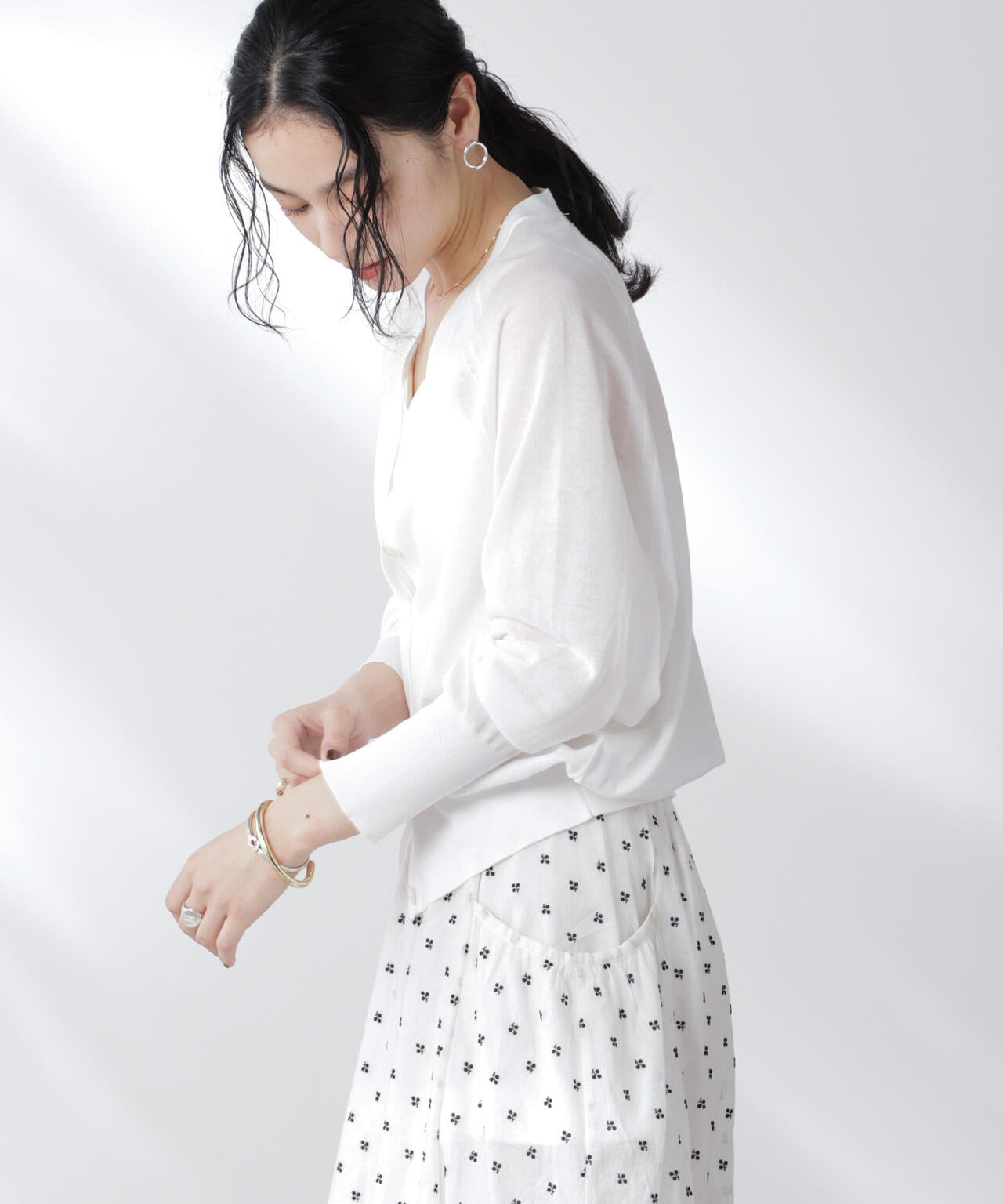 コットンスパークシアーVネックカーディガン