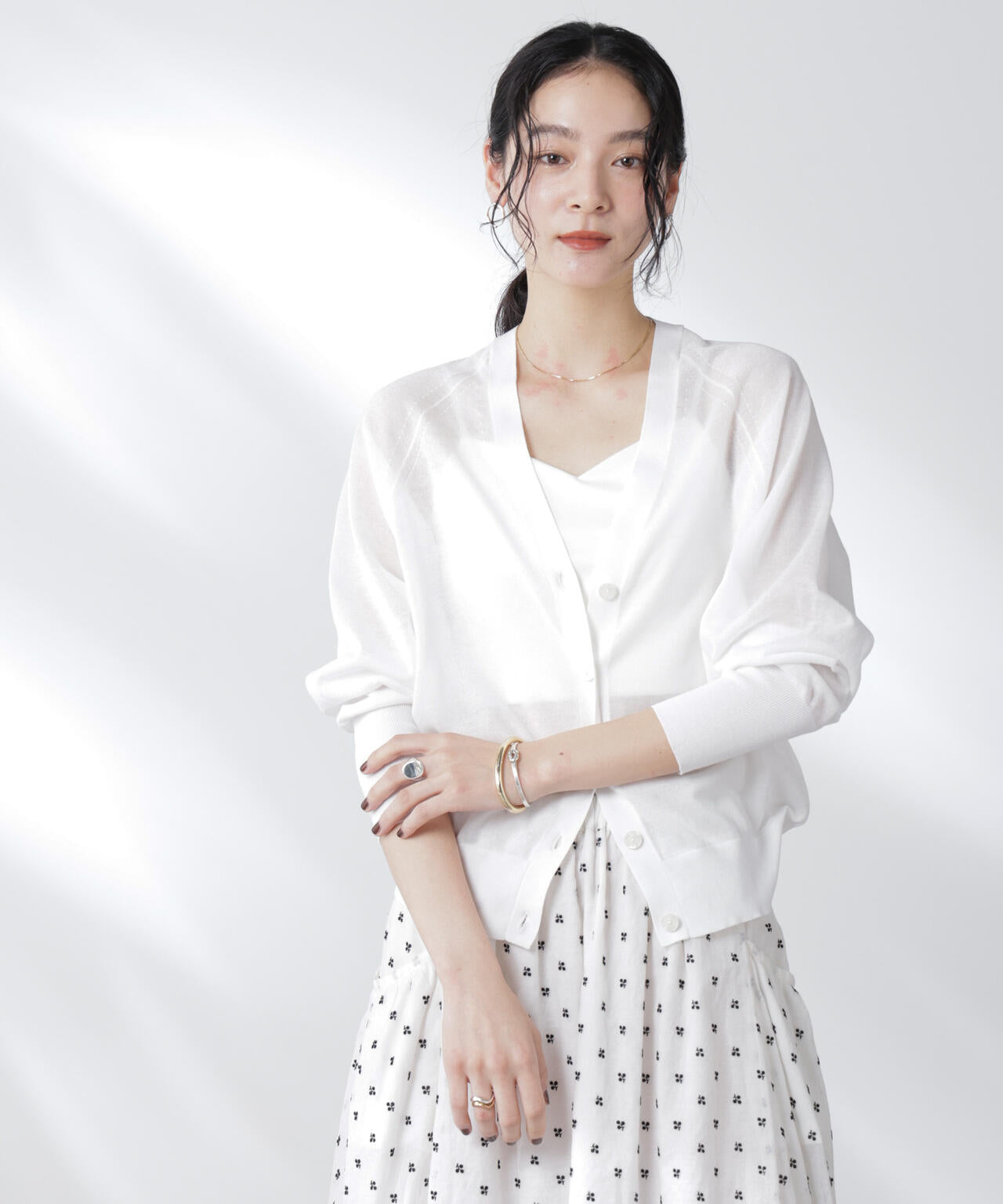 コットンスパークシアーVネックカーディガン