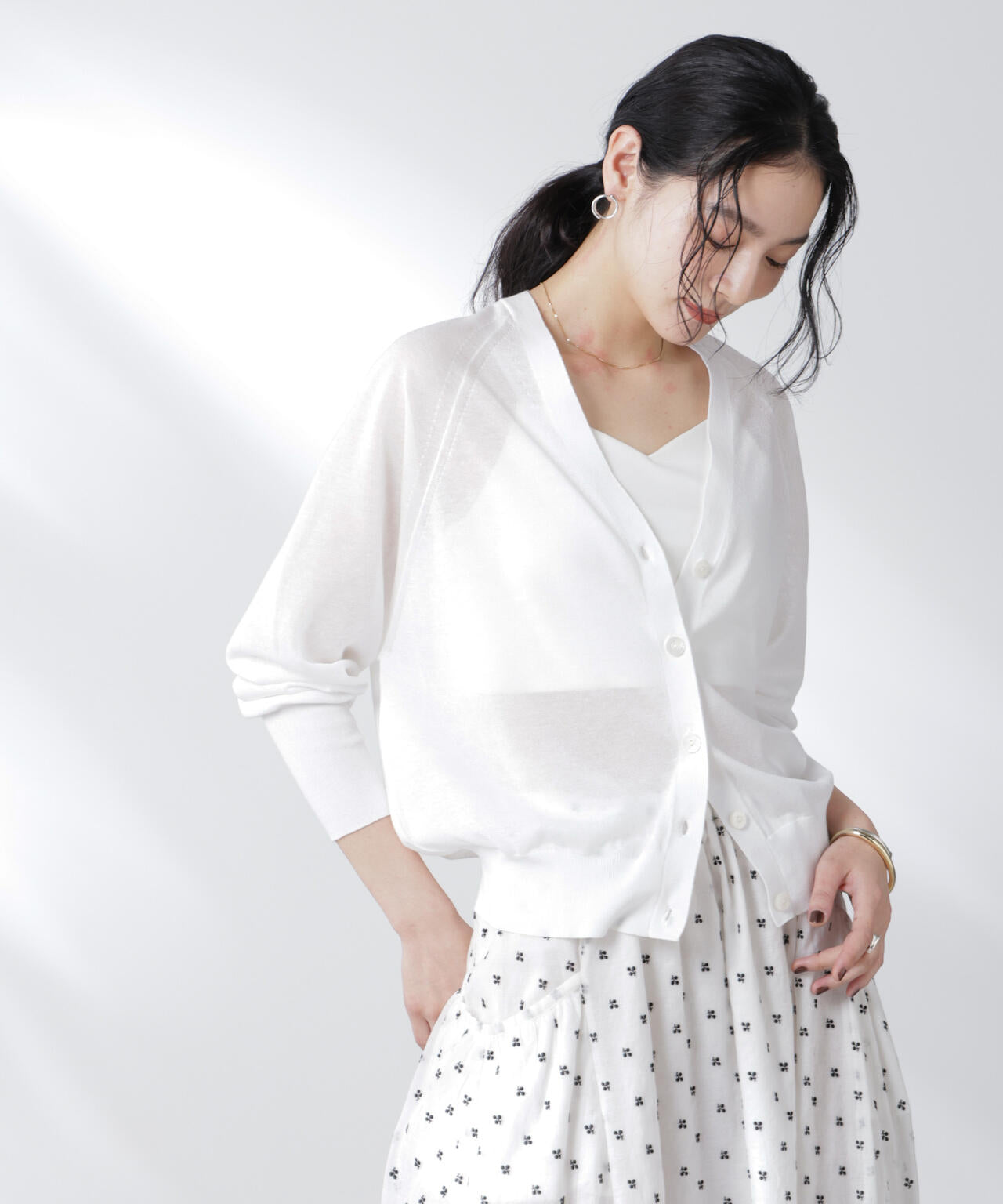 コットンスパークシアーVネックカーディガン