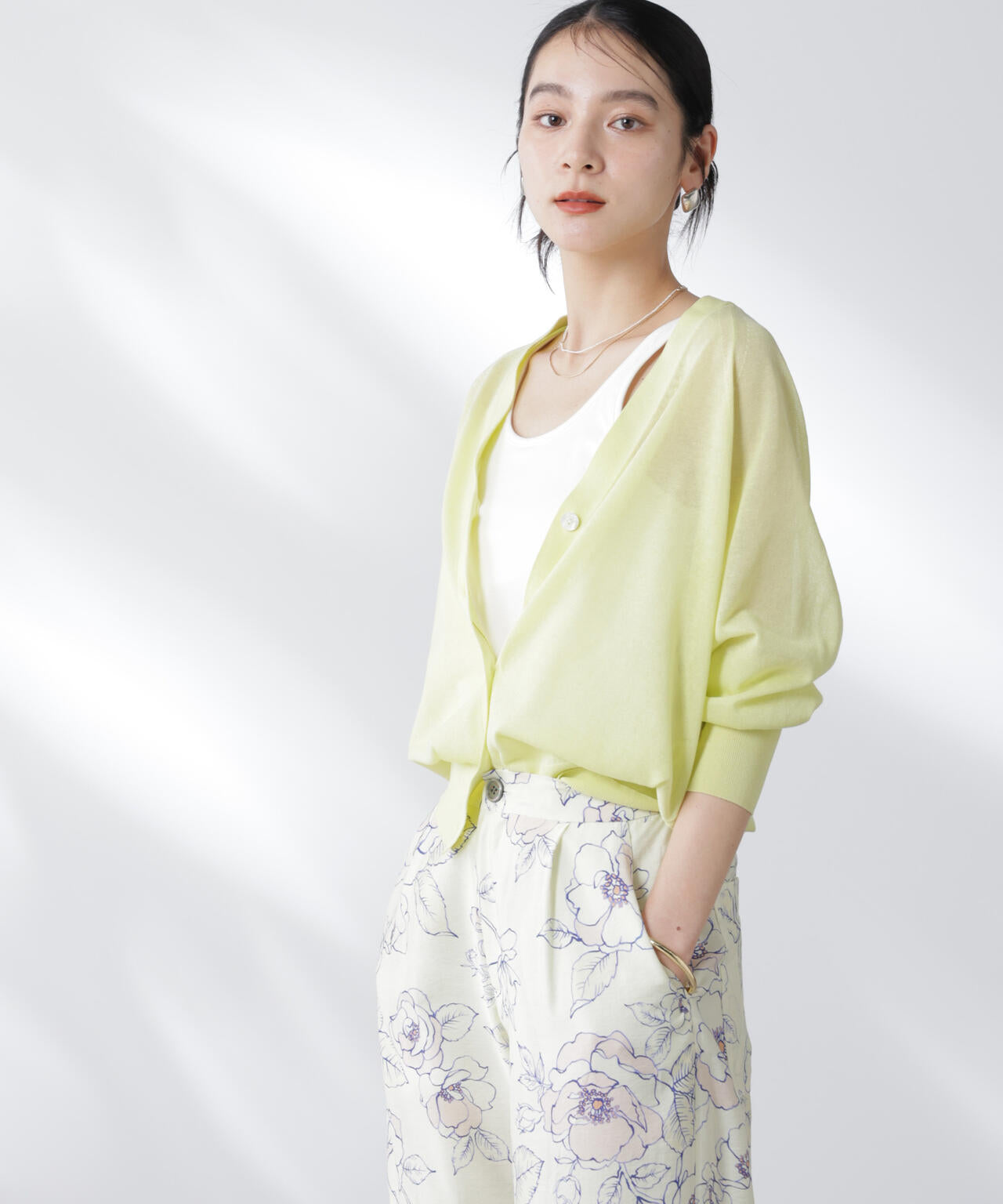 コットンスパークシアーVネックカーディガン