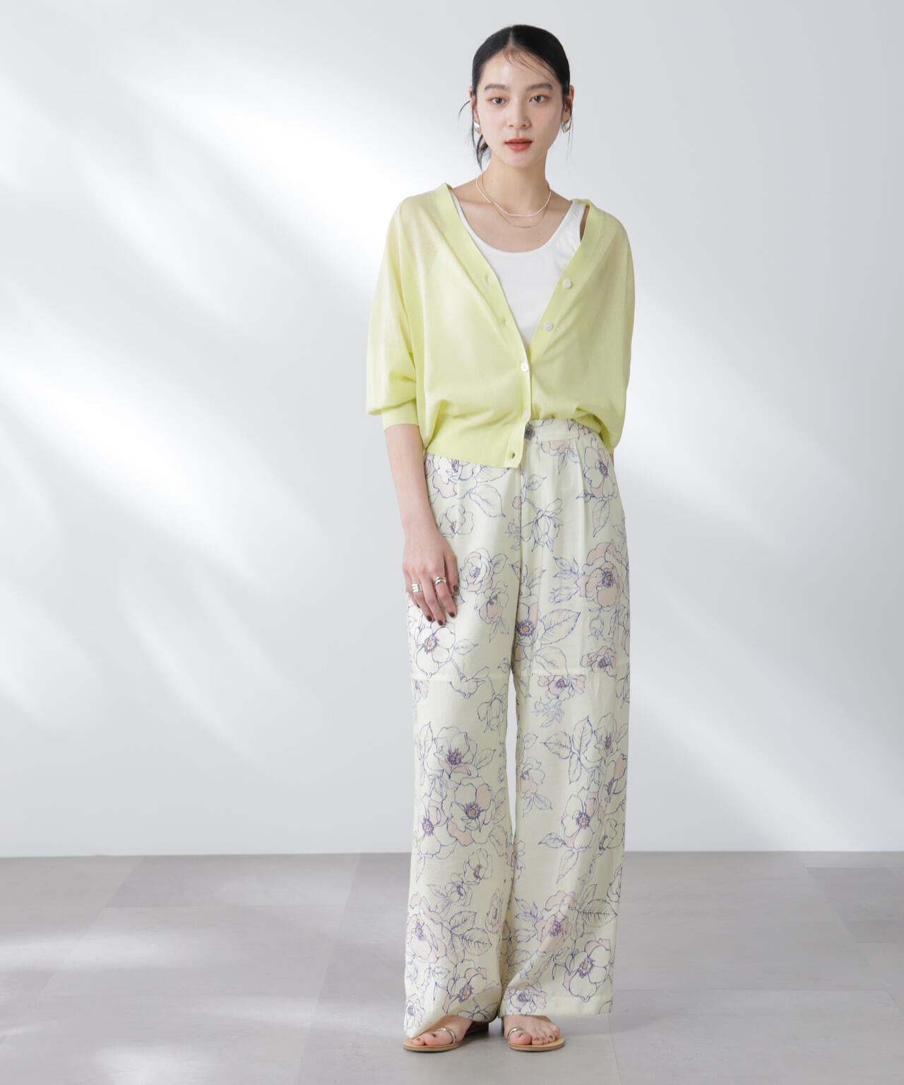 コットンスパークシアーVネックカーディガン