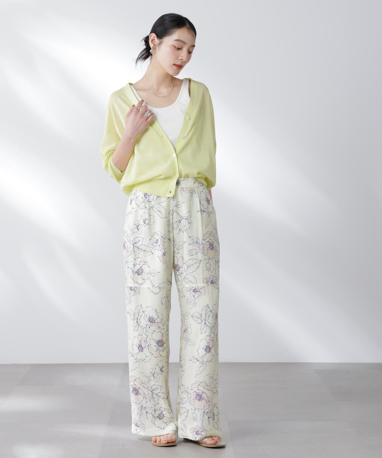 コットンスパークシアーVネックカーディガン